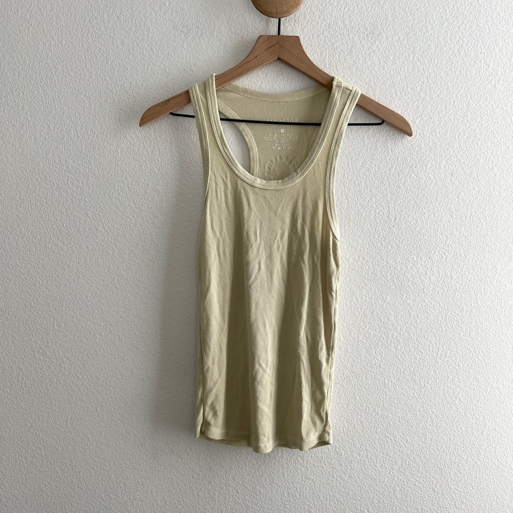 Set Active Green Tank Top